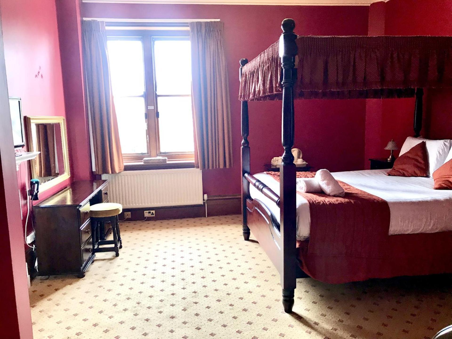 Purbeck House Hotel & Louisa Lodge Суонидж Экстерьер фото